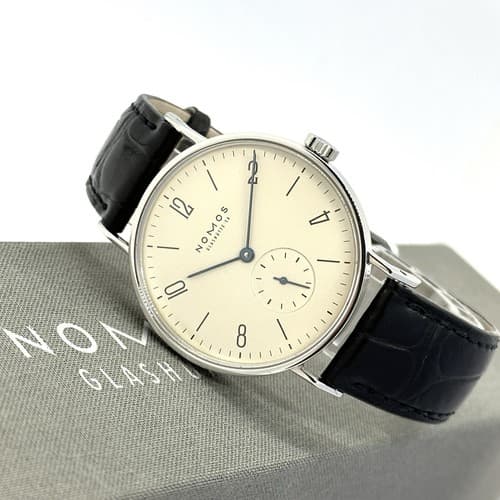Nomos Glashütte Tangente 35 Handaufzug